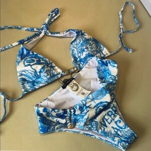 Versace's new two-piece swimsuit 😍🥰Swimsuit suitable for various scenes